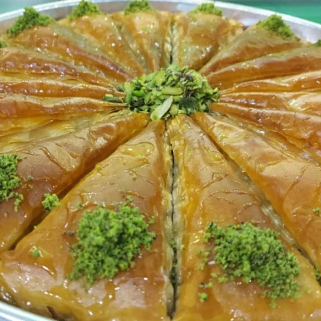 Triangle baklava